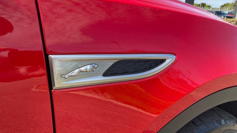 Jaguar E-Pace 1.5 P300e R-Dynamic SE 5dr Auto Estate